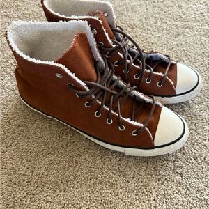Converse Chuck Taylor Cinnamon Faux Fur Lined High top Sneakers Style 566563C